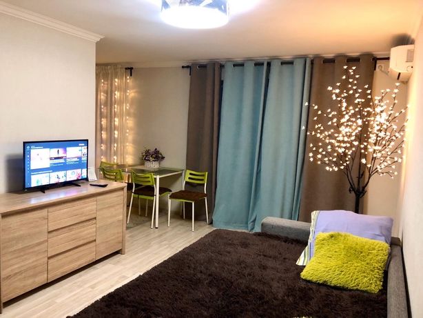 Rent daily an apartment in Kherson on the St. Ushakova 1 per 550 uah. 