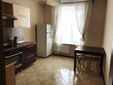 Rent an apartment in Dnipro on the Avenue Haharina per 7000 uah. 