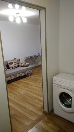 Rent an apartment in Berdiansk on the St. Italiiska per 4500 uah. 