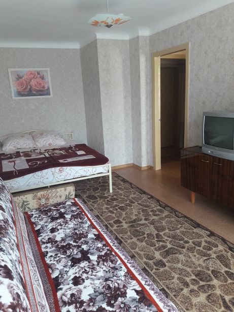 Rent an apartment in Berdiansk on the St. Shmidta per 2000 uah. 