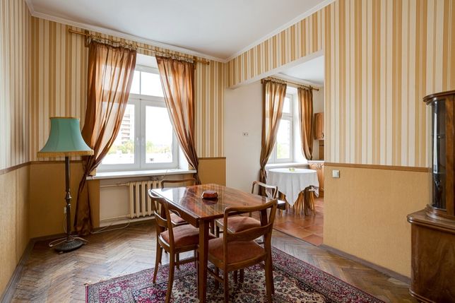 Rent a room in Kyiv on the St. Tovarna 37 per 1500 uah. 