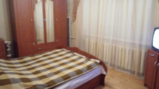 Зняти подобово квартиру в Кам’янському за 400 грн. 