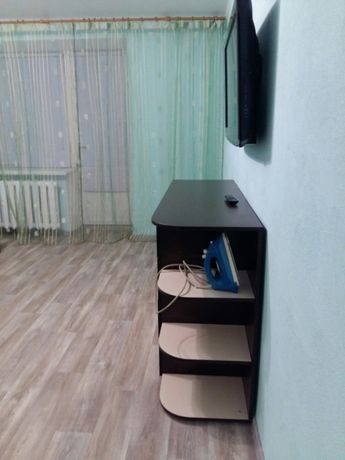 Снять посуточно квартиру в Мариуполе на переулок Нахимова 1/9 за 350 грн. 