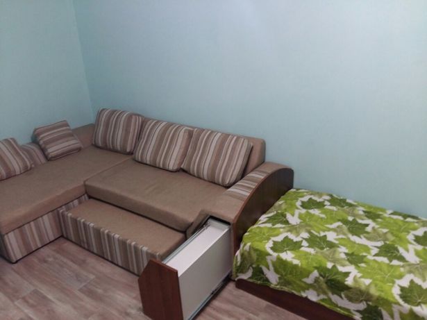 Rent daily an apartment in Mariupol on the lane Nakhimova 1/9 per 350 uah. 