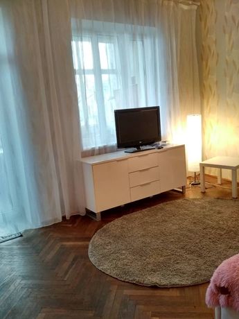 Снять посуточно комнату в Львове в Франковском районе за 350 грн. 