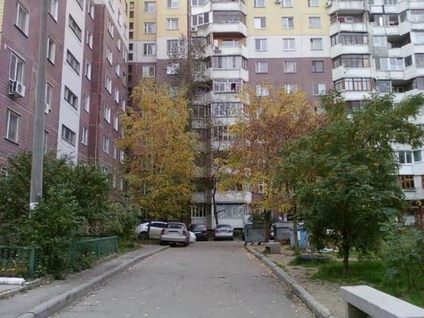 Rent a room in Dnipro on the Blvd. Slavy 18 per 2200 uah. 