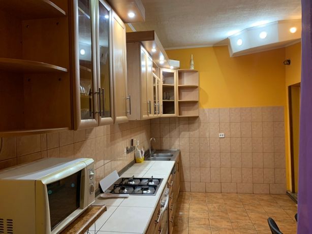 Rent a room in Kyiv near Metro Demievskaya per 2100 uah. 