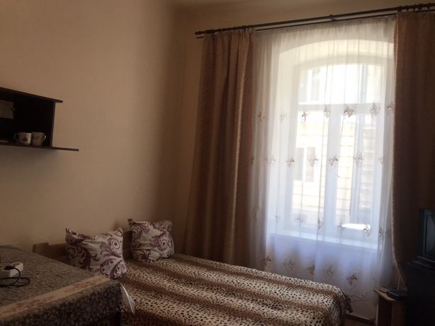 Rent daily an apartment in Lviv on the Rynok square per 400 uah. 