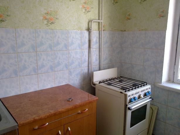 Rent an apartment in Makiivka per 1500 uah. 