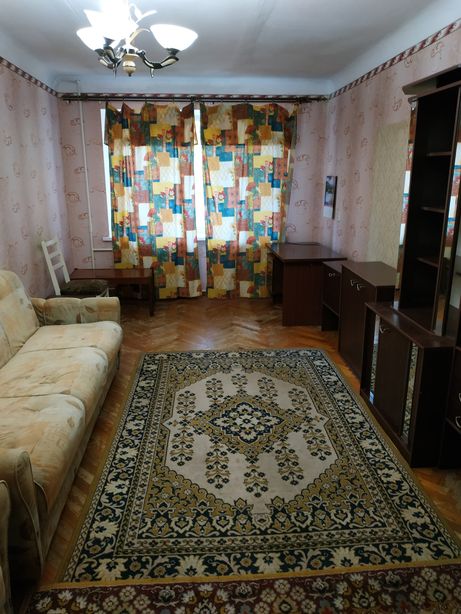 Rent an apartment in Melitopol per 2900 uah. 