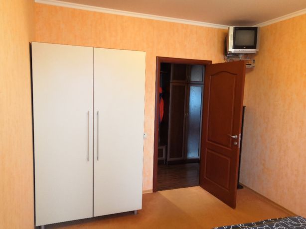 Rent an apartment in Kyiv on the lane Minskyi 5 per 10500 uah. 
