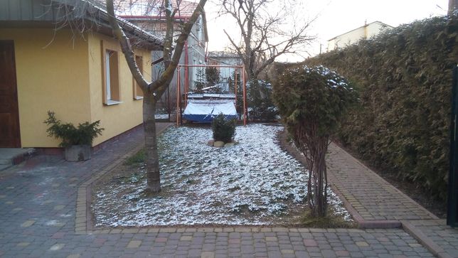 Снять дом в Львове в Франковском районе за 9000 грн. 