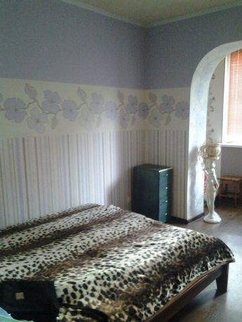 Rent an apartment in Mariupol on the St. Bakhchyvandzhy 16 per 3500 uah. 