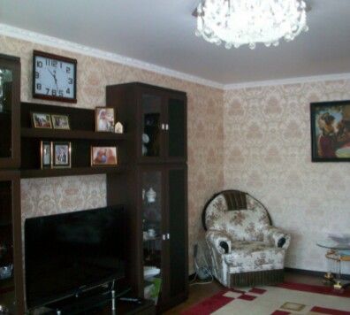 Rent an apartment in Zaporizhzhia on the St. 40 rokiv Peremohy 65 per $250 