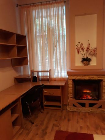 Rent an apartment in Kropyvnytskyi in Podіlskyi district per 6000 uah. 