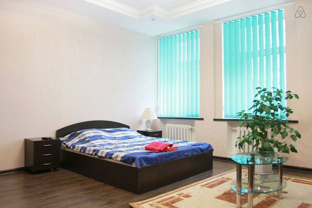 Снять посуточно квартиру в Киеве на Контрактовая площадь за 500 грн. 