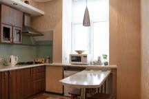 Rent daily an apartment in Kyiv on the Kontraktova square per 500 uah. 