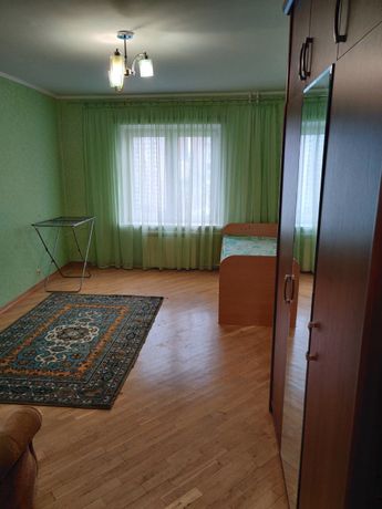 Снять квартиру в Киеве на ул. Драгоманова 8-а за 14500 грн. 