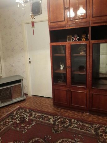 Rent an apartment in Kryvyi Rih on the St. Bashtanna 3/9 per 3500 uah. 