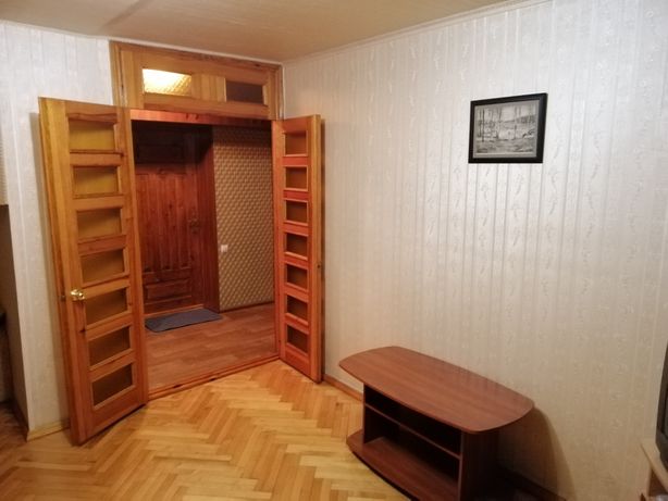 Зняти квартиру в Дніпрі на вул. Калинова за 6000 грн. 