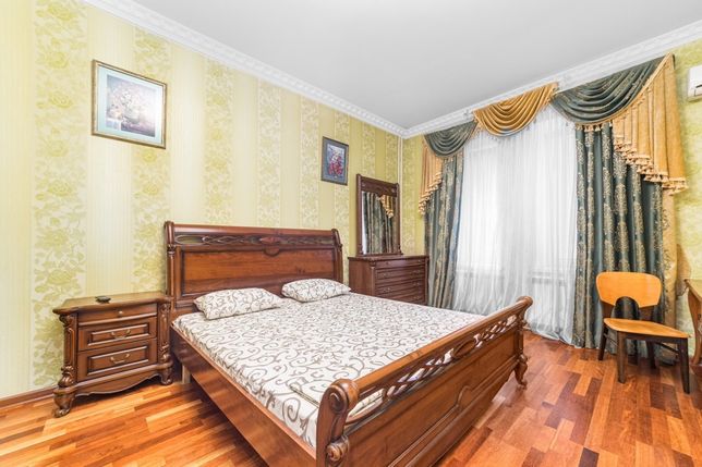 Rent daily an apartment in Odesa on the Soborna square per 900 uah. 