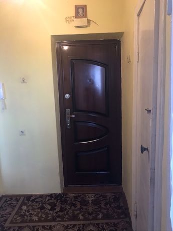 Rent an apartment in Lutsk per 3000 uah. 