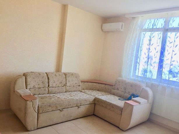 Зняти квартиру в Одесі на вул. Бреуса 63/1 за 7500 грн. 