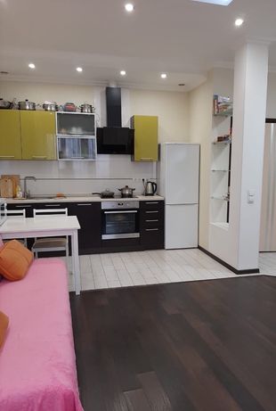 Rent an apartment in Kyiv on the St. Zatyshna 3а per 1400 uah. 