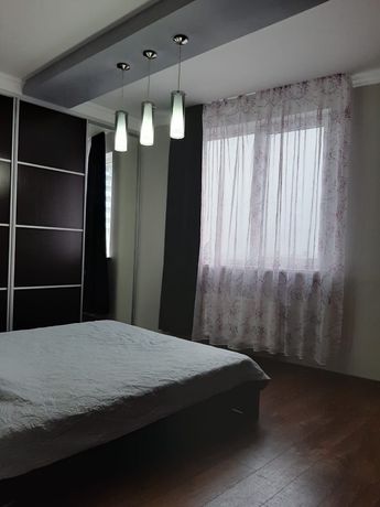 Rent an apartment in Kyiv on the St. Zatyshna 3а per 1400 uah. 