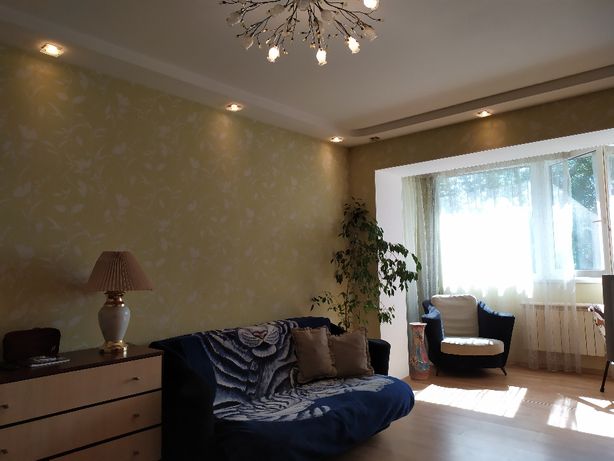 Rent daily an apartment in Khmelnytskyi on the St. Khmelnytskoho Bohdana per 500 uah. 
