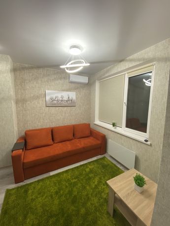Rent an apartment in Kyiv near Metro Vasylkivska per 11000 uah. 