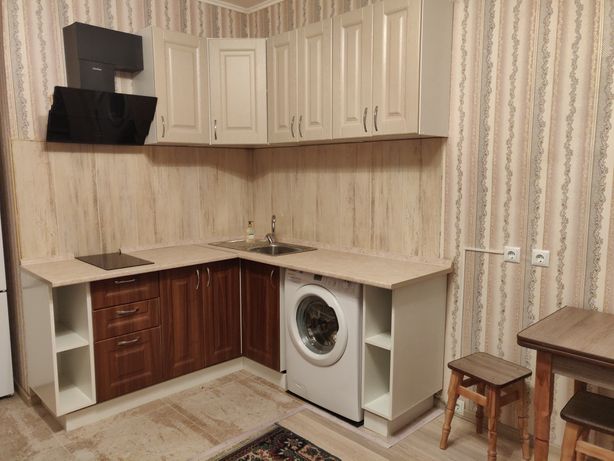 Rent an apartment in Kyiv on the St. Hoholivska 11 per 8200 uah. 
