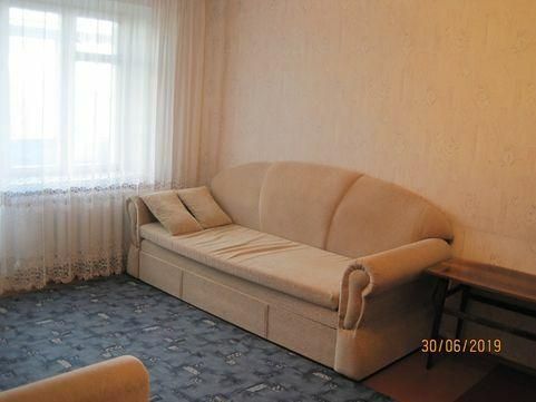 Rent an apartment in Dnipro on the St. Abkhazka per 5500 uah. 