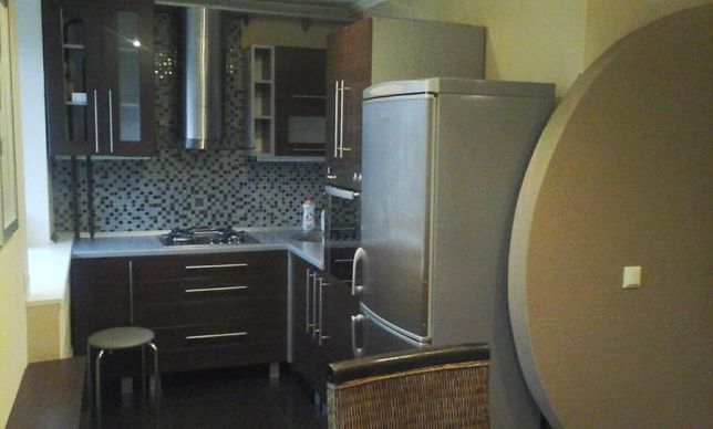 Rent daily an apartment in Melitopol on the St. Zelena per 400 uah. 