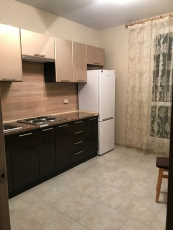 Rent an apartment in Odesa on the St. Akademika Vorobiova 1Б per 6600 uah. 