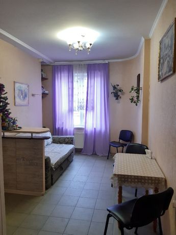 Rent daily an apartment in Odesa on the St. Panteleimonivska 88 per 450 uah. 