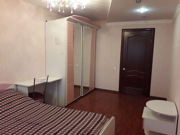 Rent an apartment in Zaporizhzhia on the St. Nezalezhnoi Ukrainy 11 per 3200 uah. 