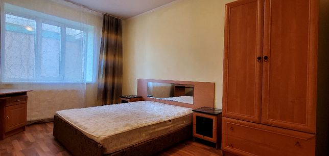 Rent an apartment in Chernivtsi on the St. Karmeliuka Ustyma per 6500 uah. 