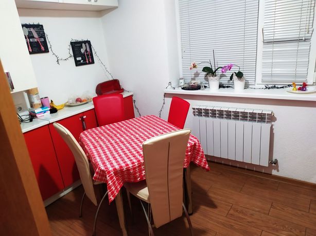 Rent a room in Lviv on the St. Murovana 24а per 2500 uah. 