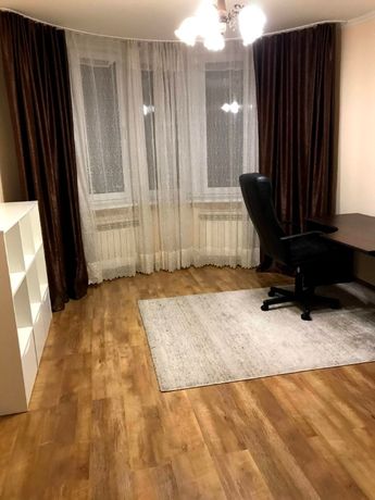 Rent an apartment in Kyiv on the St. Mizhnarodna 7 per 17000 uah. 