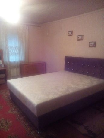 Rent a house in Makiivka per 2000 uah. 