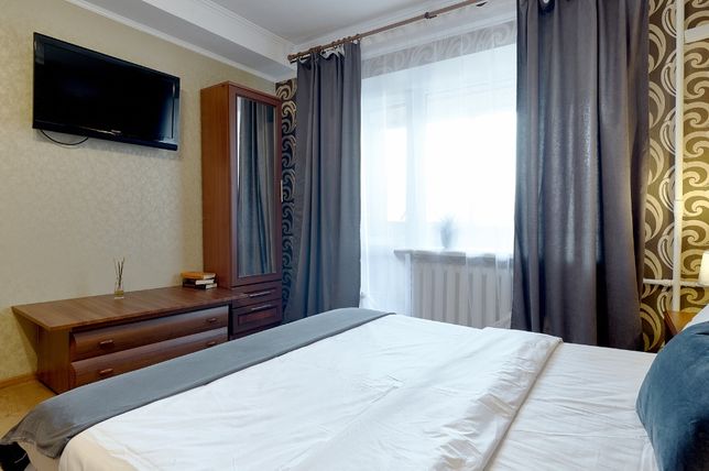 Rent daily an apartment in Kyiv near Metro Olimpiyska per 750 uah. 
