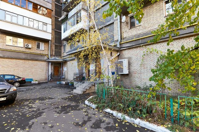 Снять посуточно квартиру в Киеве возле ст.М. Олимпийская за 750 грн. 