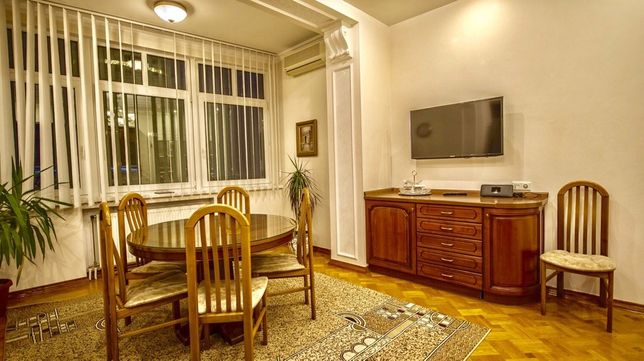 Rent an apartment in Kyiv near Metro Pecherska per $2000 