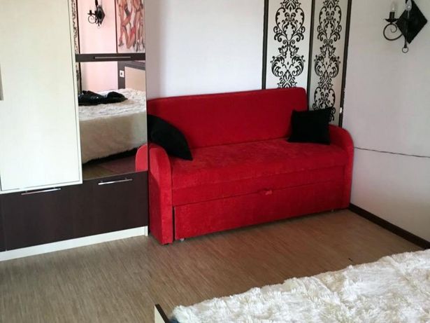 Rent an apartment in Vinnytsia on the St. 2-i Pyrohova per 4300 uah. 