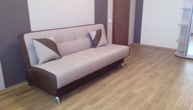 Rent an apartment in Kharkiv on the Avenue Yuvileinyi 65 per 6000 uah. 
