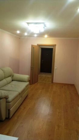 Rent an apartment in Dnipro on the St. Robocha per 11000 uah. 