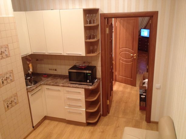 Rent an apartment in Dnipro on the St. Yevhena Vyrovoho per 12000 uah. 
