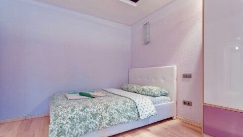 Rent an apartment in Dnipro on the St. Shevchenka 9 per $225 