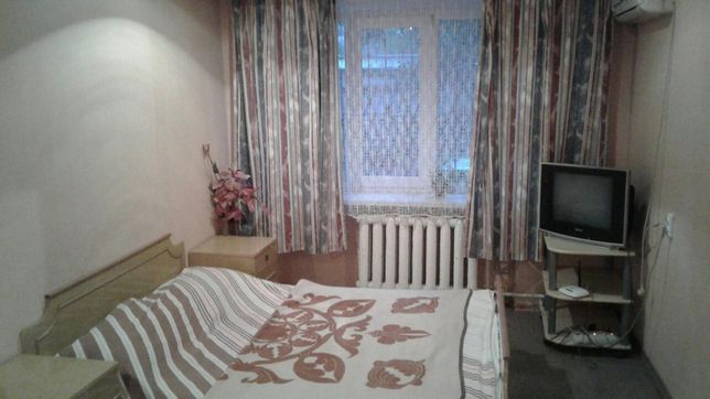 Rent daily an apartment in Kryvyi Rih on the St. Vatutina per 280 uah. 